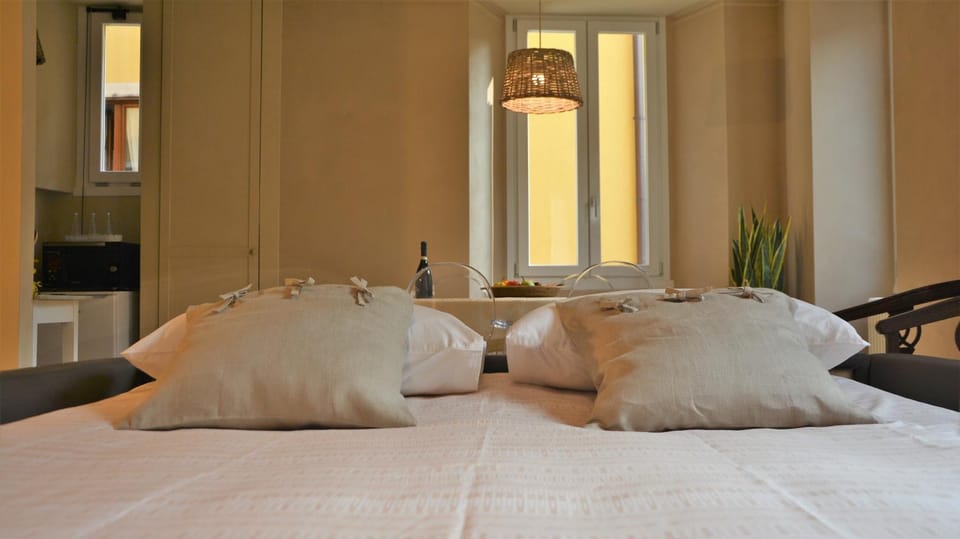Bed, Living room, Dining area