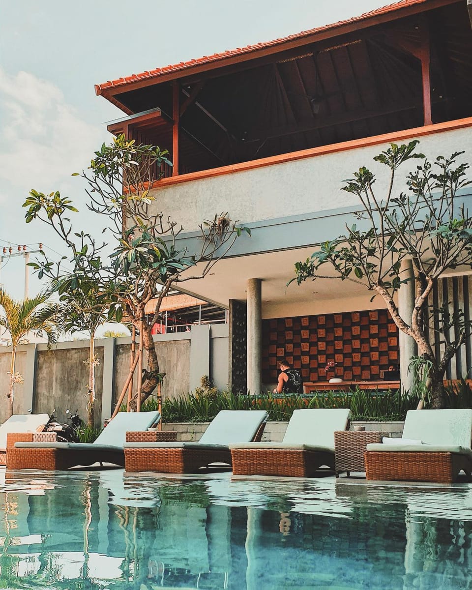 Swimming pool