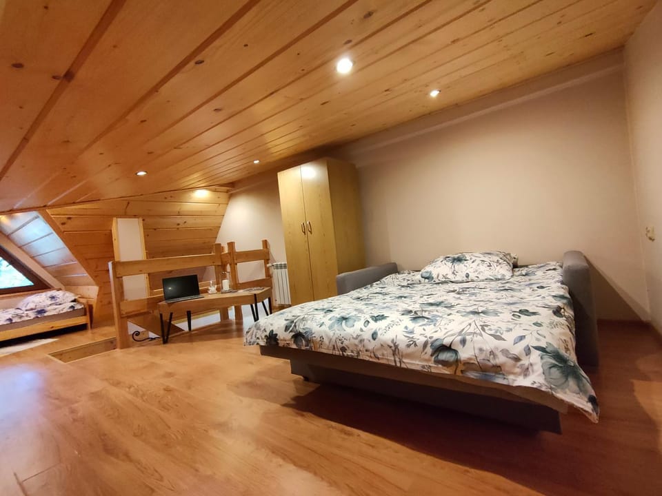 Bed, Living room, Other, Other, Other, Photo of the whole room, Seating area, Bedroom, internet, internet, towels, towels, wardrobe