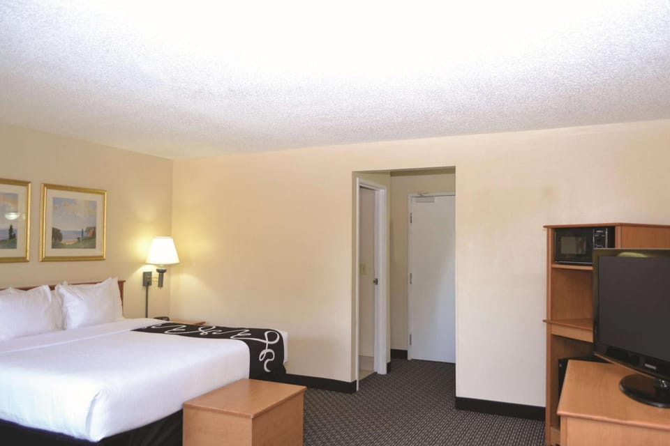 Photo of the whole room, On site