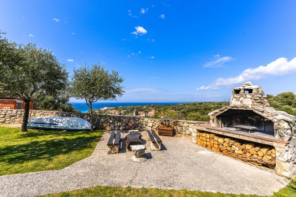 Patio, BBQ facilities, Seating area