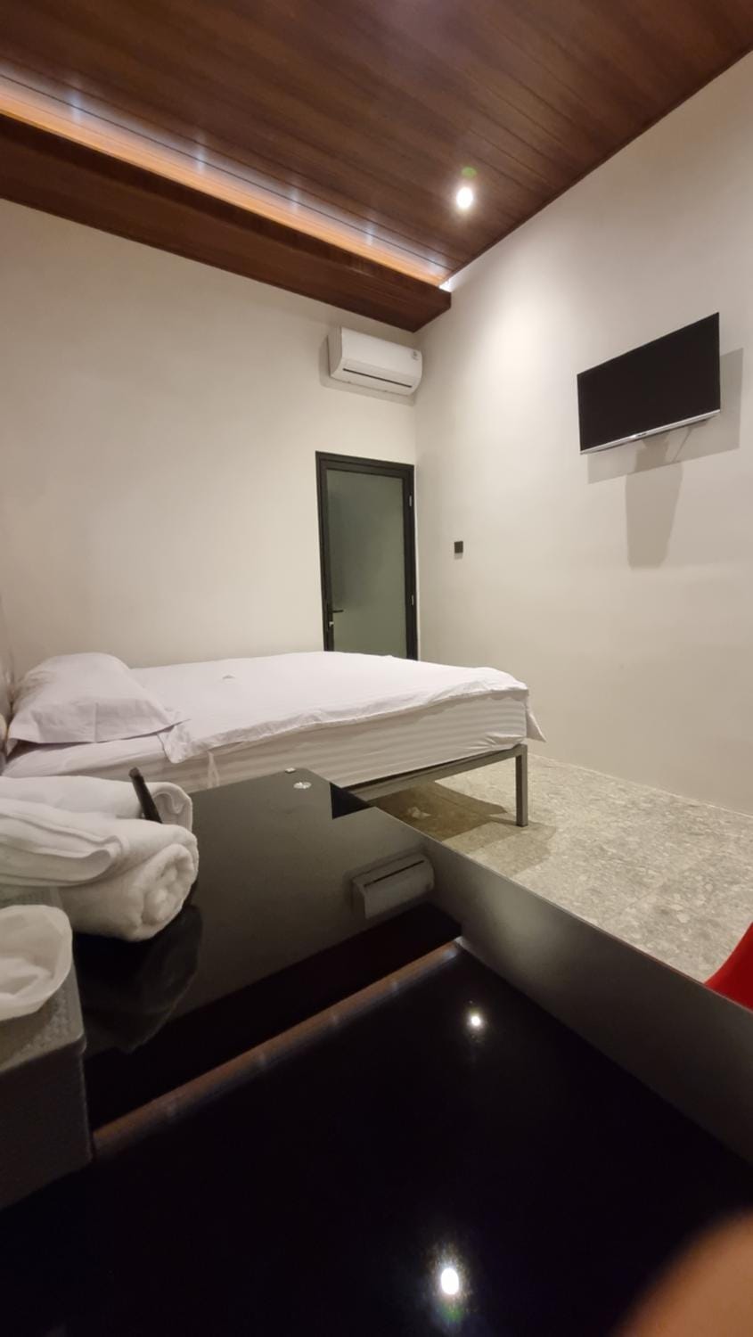 Uni Inn Semarang - Gunung Pati Inn in Indonesia