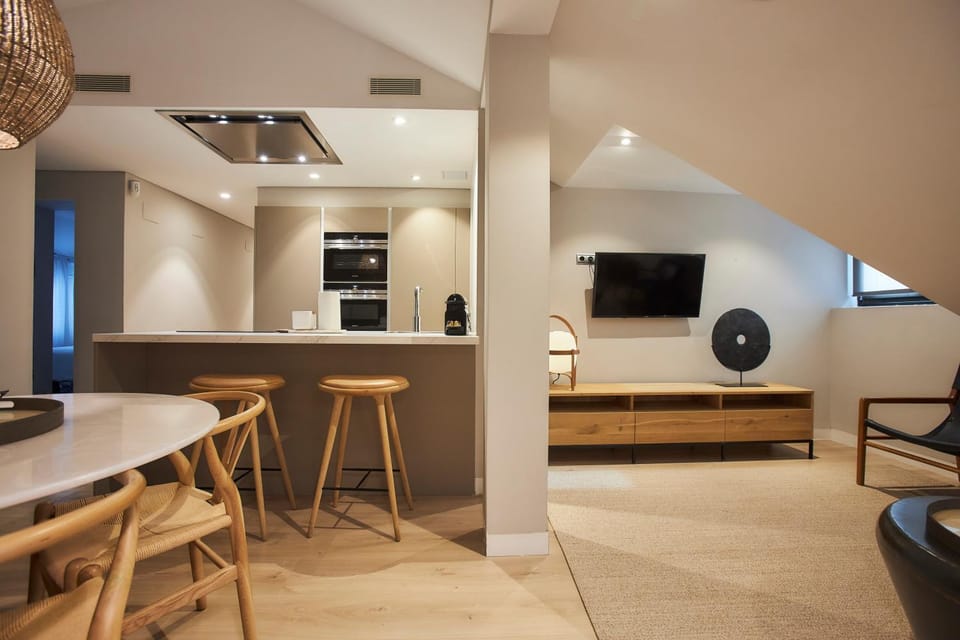 TV and multimedia, Kitchen or kitchenette, Dining area
