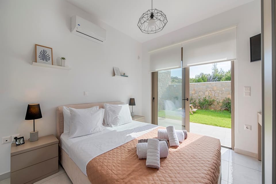 Property building, Bedroom, Garden view