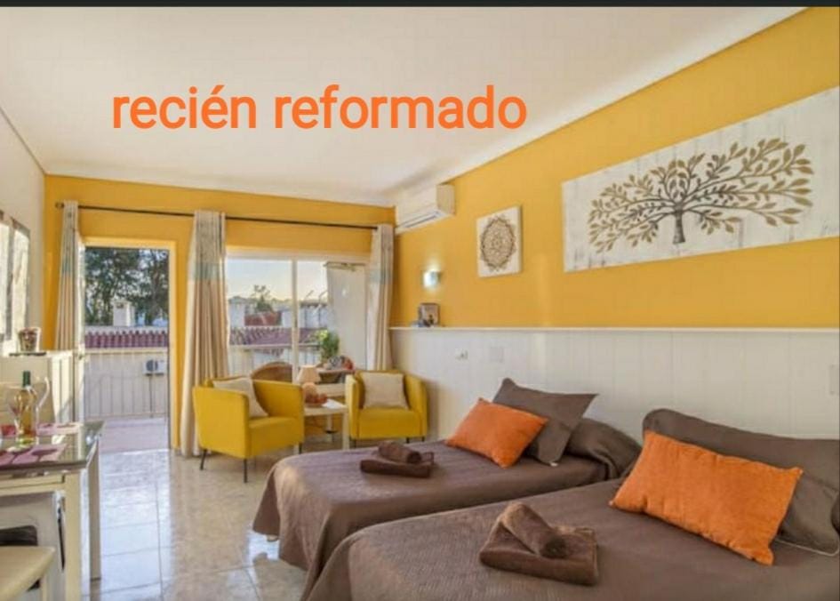 Casa María Carihuela Park Palace Apartment in Torremolinos