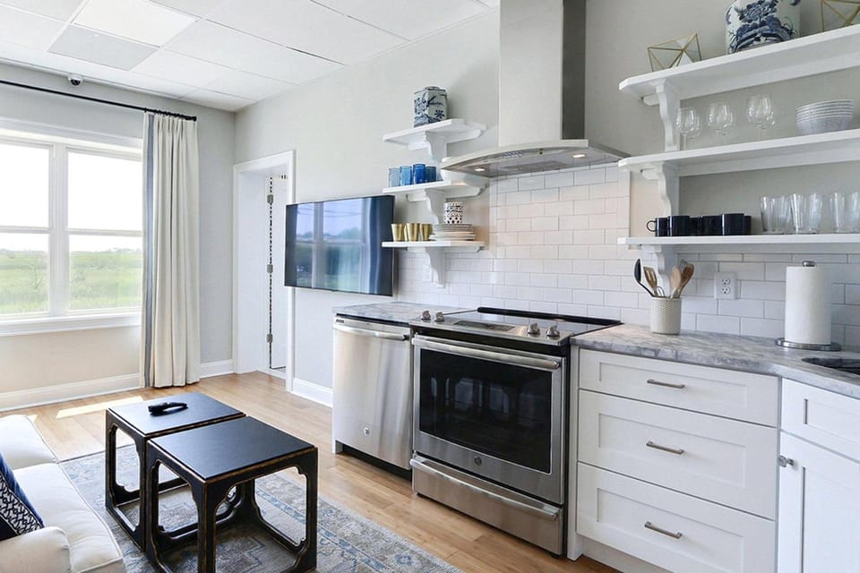 Marshlight - Garden Residence Apartment in Tybee Island