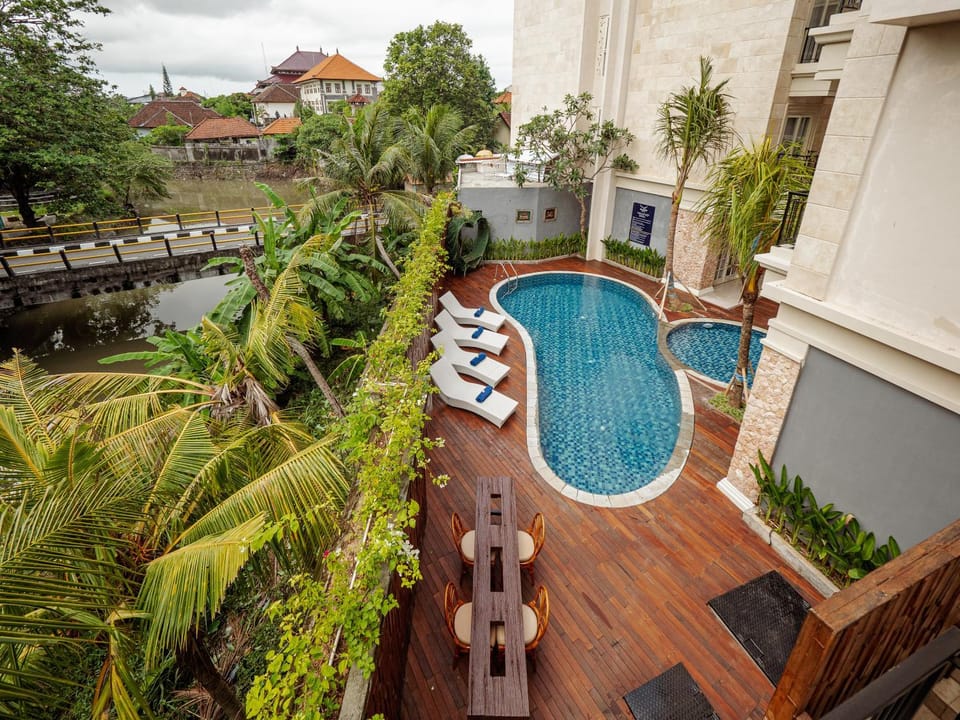 Property building, Patio, Garden, View (from property/room), Balcony/Terrace, Pool view, Swimming pool, sunbed
