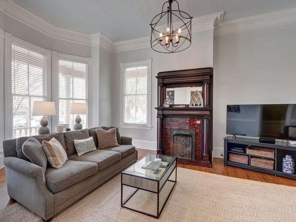 Parlor On Park House in Savannah