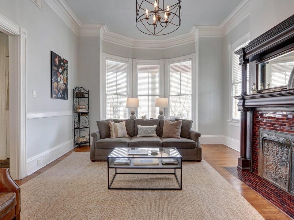 Parlor On Park House in Savannah