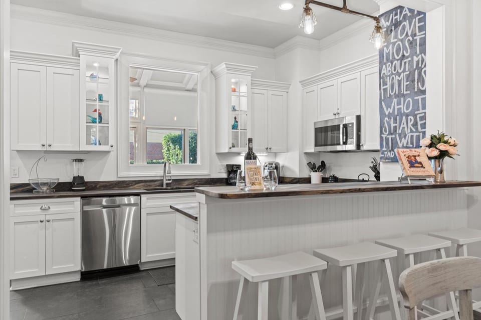 Carly`s Retreat House in Savannah