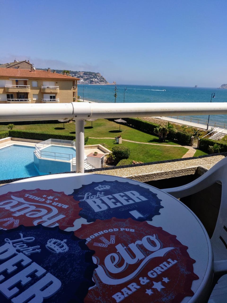 Pool view, Sea view