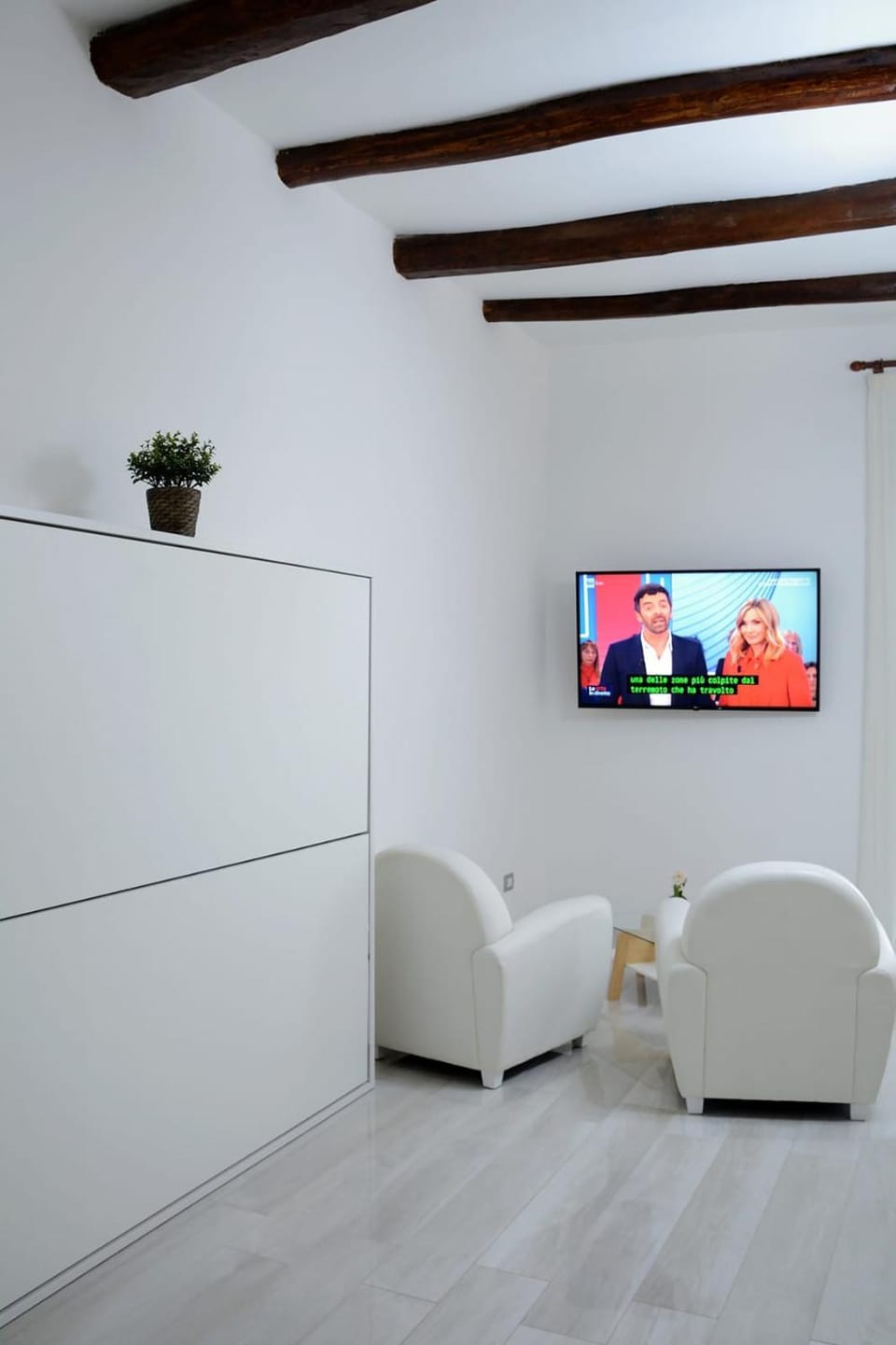 Seating area, Bedroom