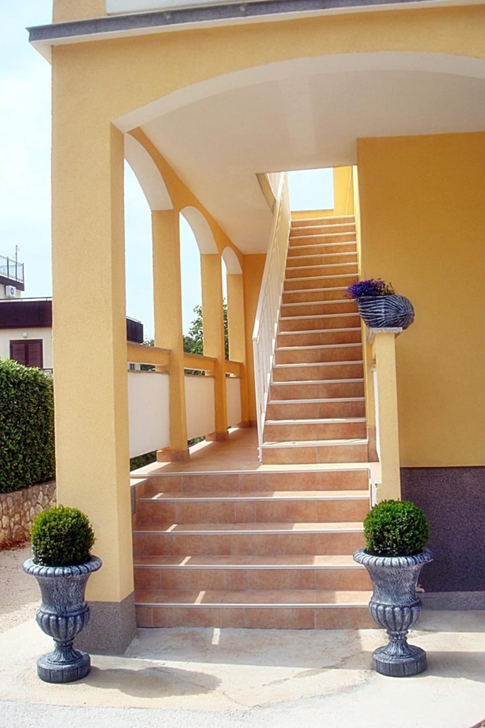 Property building, Facade/entrance