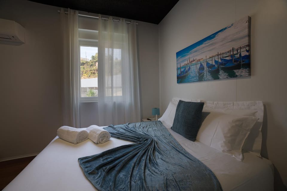 Bed, Bathroom, Bedroom, Garden view, Inner courtyard view