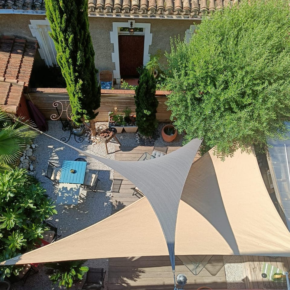 Property building, Patio, Garden, Garden view