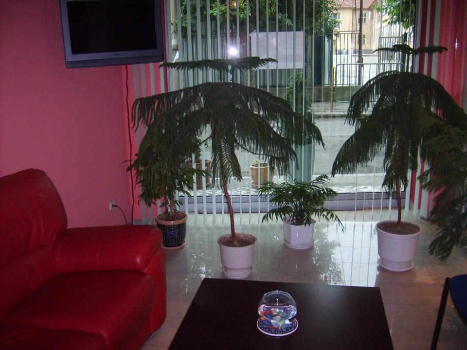 Lobby or reception, Alcoholic drinks, Non alcoholic drinks