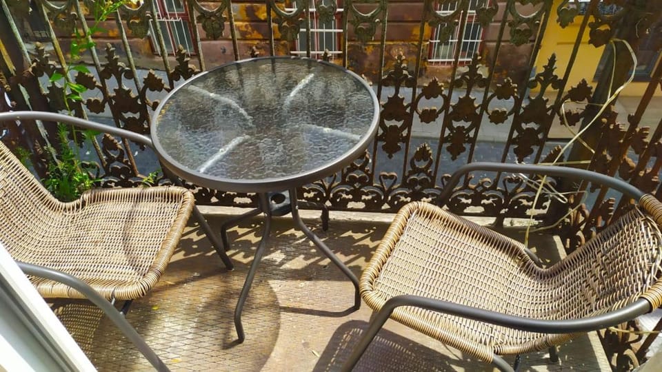 ляльковий театр не мансарда Apartment in Lviv