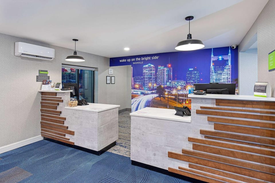 Lobby or reception, Lobby or reception