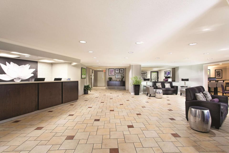 Lobby or reception, On site