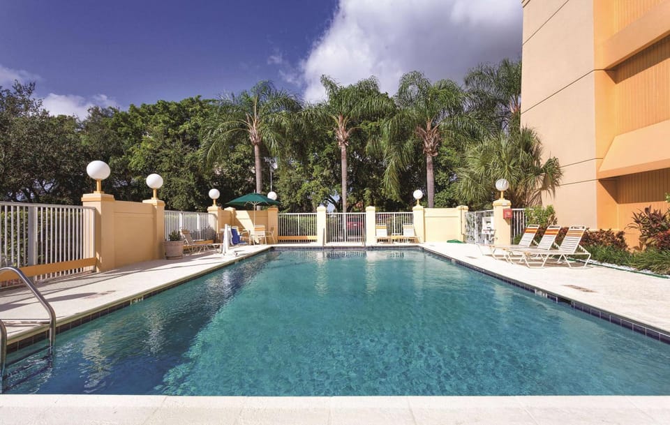 On site, Pool view, Swimming pool, Swimming pool