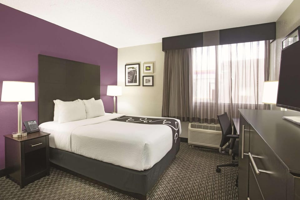 Photo of the whole room, On site