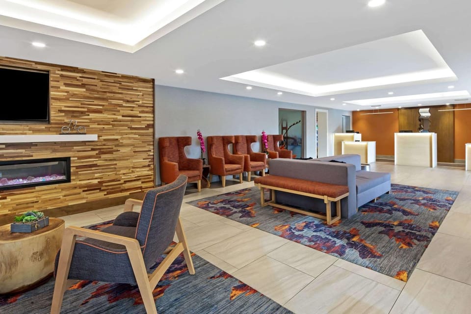 Lobby or reception, On site