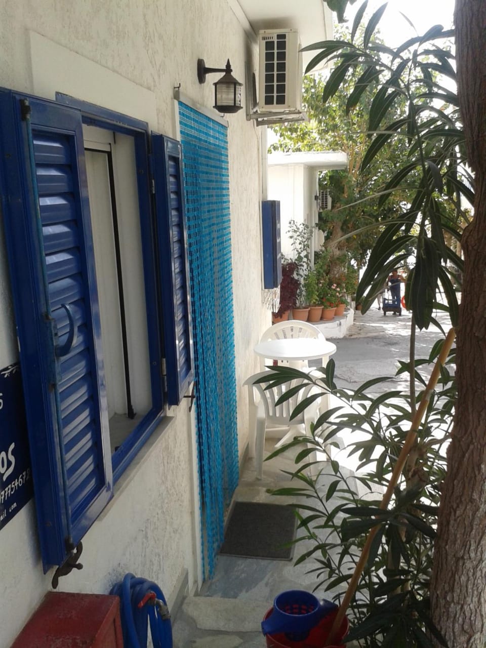 Facade/entrance