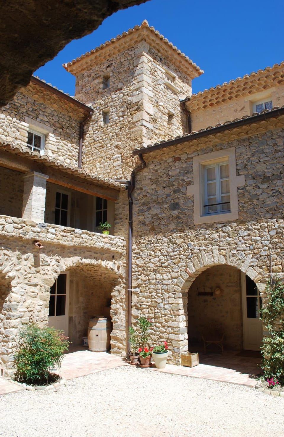 Facade/entrance