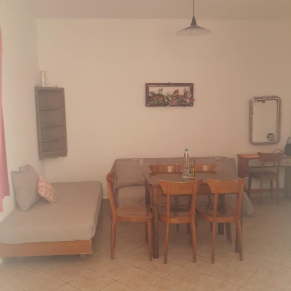 Apostolis studios Pefki Lindos Rhodes Apartment hotel in Rhodes, Greece