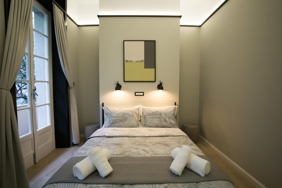 Bed, Photo of the whole room