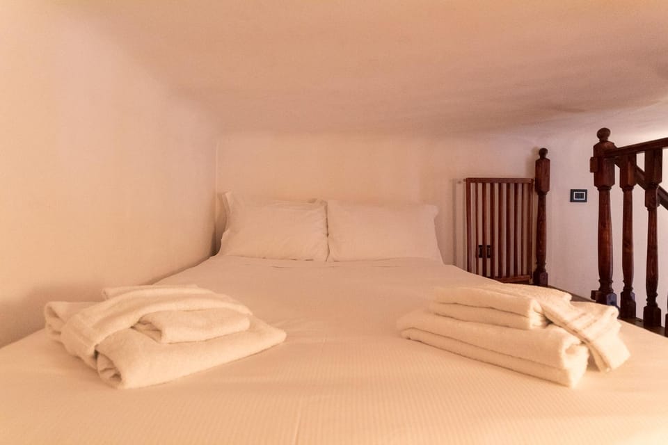 Studio Alzaia 54 Navigli Apartment in Milan