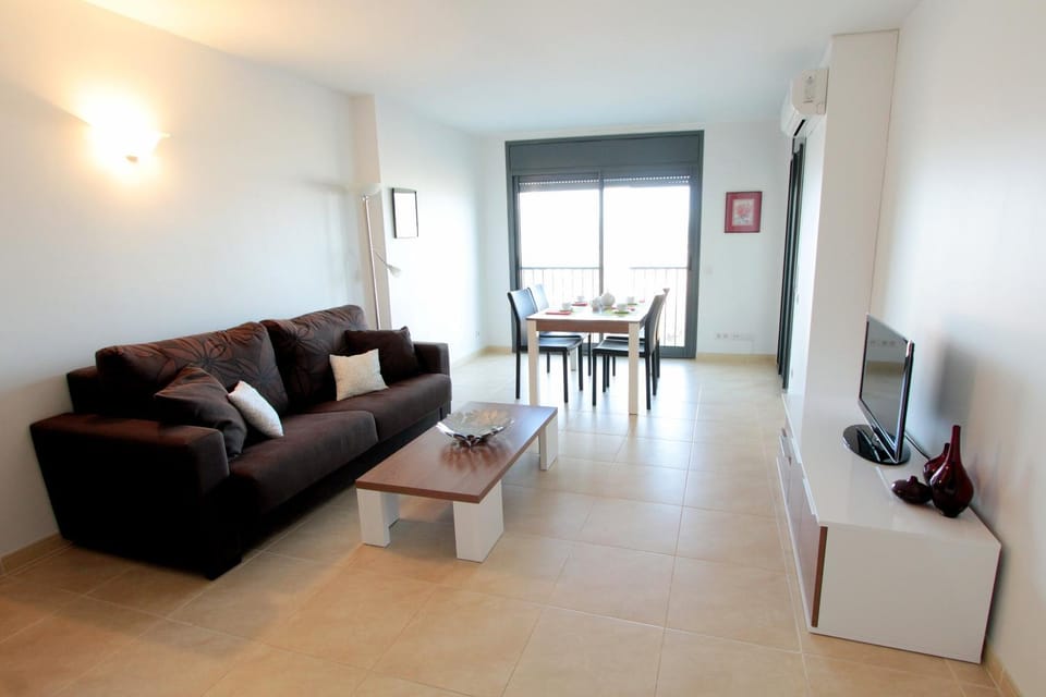 LEON INMO Apartment Oasis - 10022 Apartment in Alt Empordà