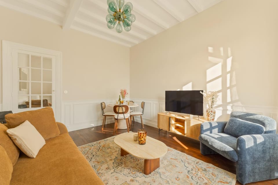 TV and multimedia, Living room, Seating area