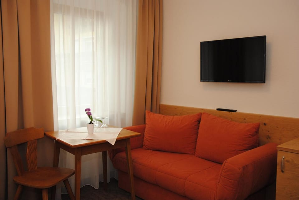 Gästehaus Rieser Bed and Breakfast in Mayrhofen