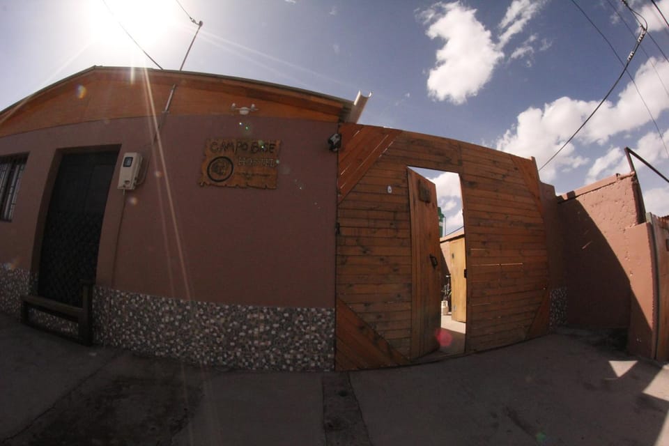 Facade/entrance