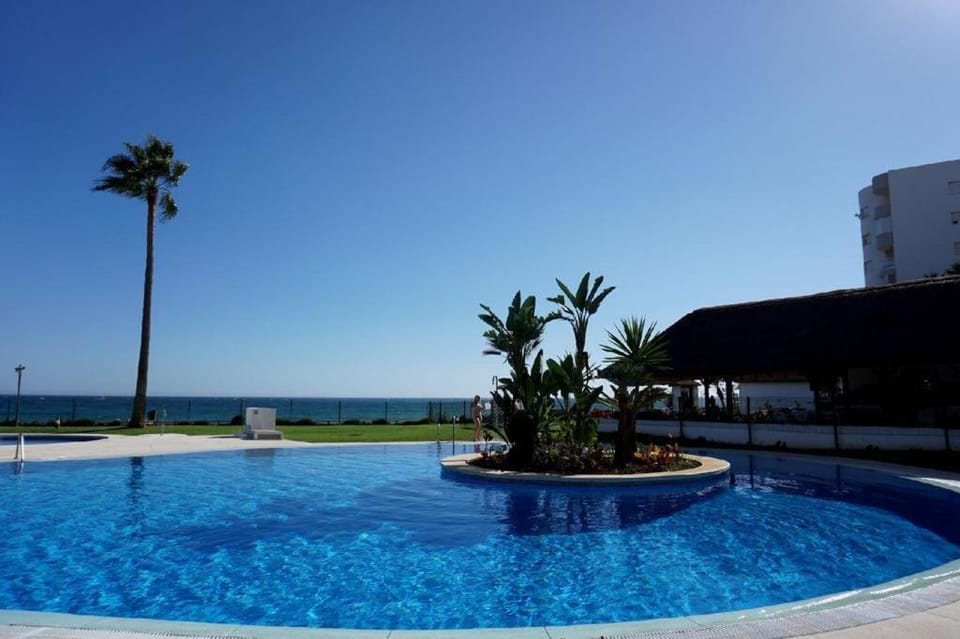 Family complex Mi Capricho 1, sea view Apartment in Sitio de Calahonda