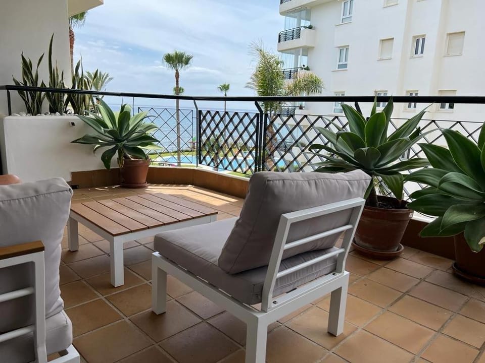 Family complex Mi Capricho 1, sea view Apartment in Sitio de Calahonda