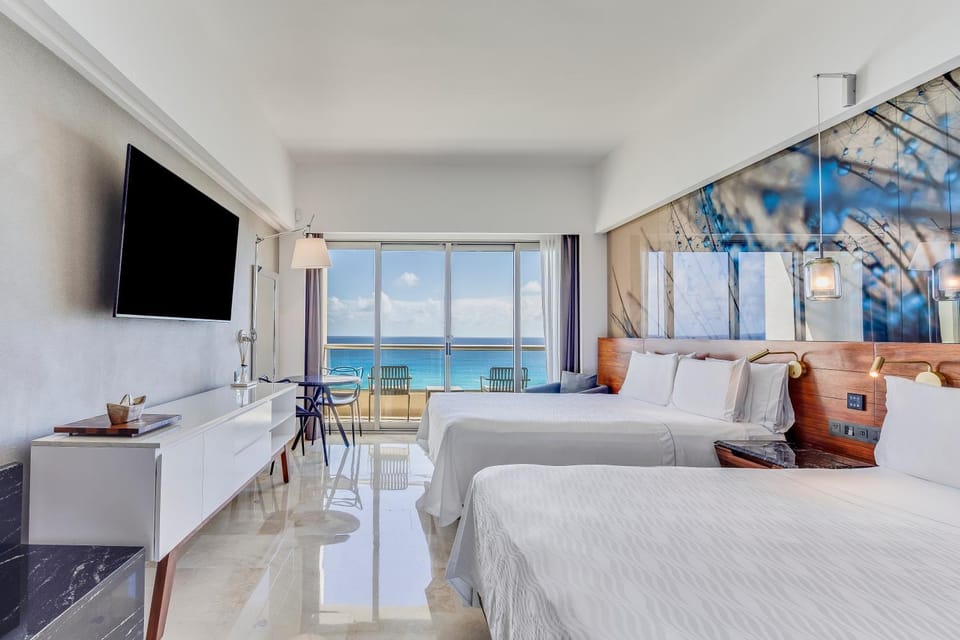 Spring, Bed, Day, Natural landscape, Winter, Summer, TV and multimedia, Seating area, Bedroom, Autumn, Sea view