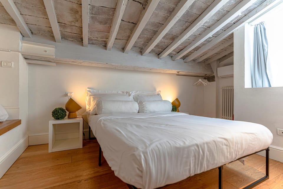 Fossi tower Apartment in Florence