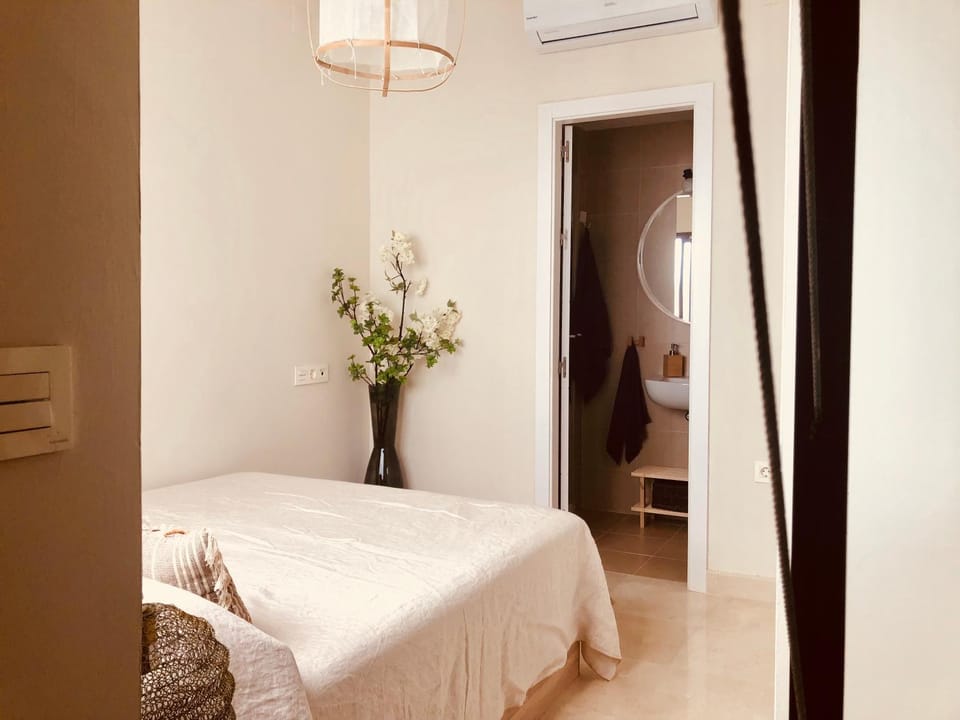 Bathroom, Bedroom