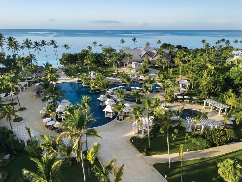 Pool view, Sea view, Swimming pool