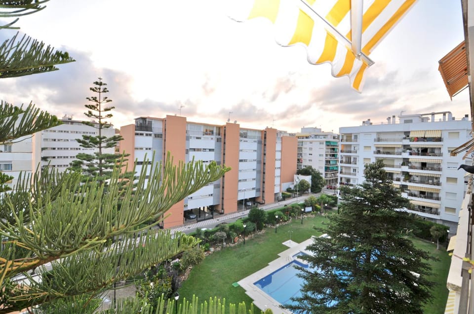 View (from property/room), Garden view, Pool view