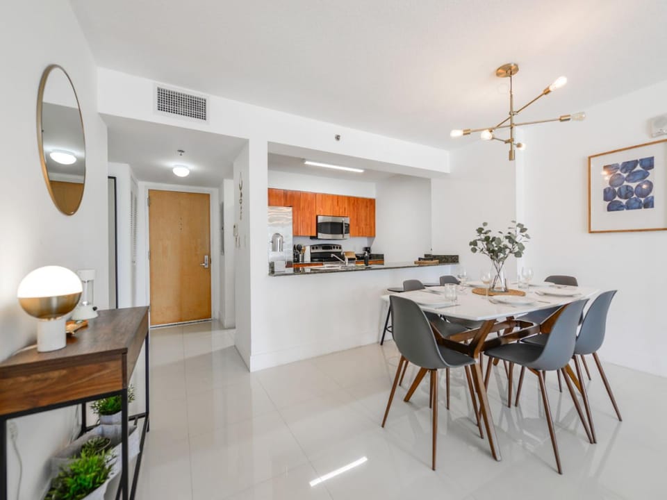 Beautiful Apartment in the Heart of Brickell Apartment in Brickell