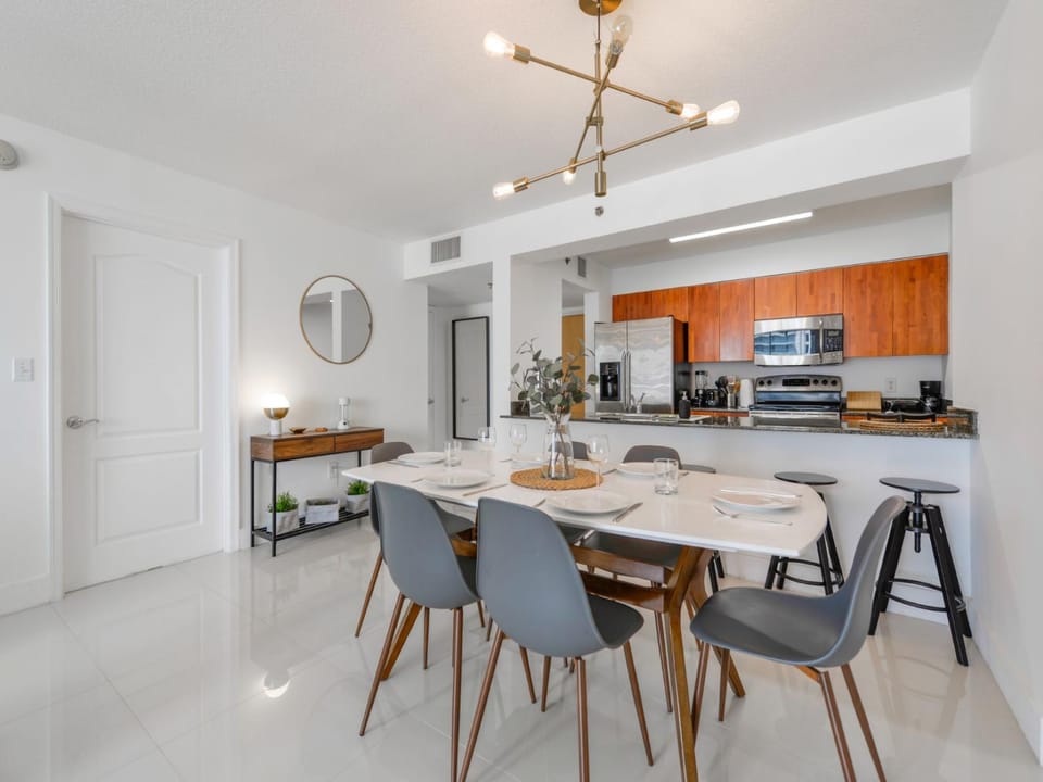 Beautiful Apartment in the Heart of Brickell Apartment in Brickell