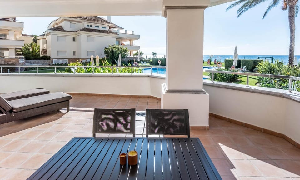 Appt 311 Heaven Beach-Paseo-All year heated pool-Free Bikes Apartment in Costa del Sol