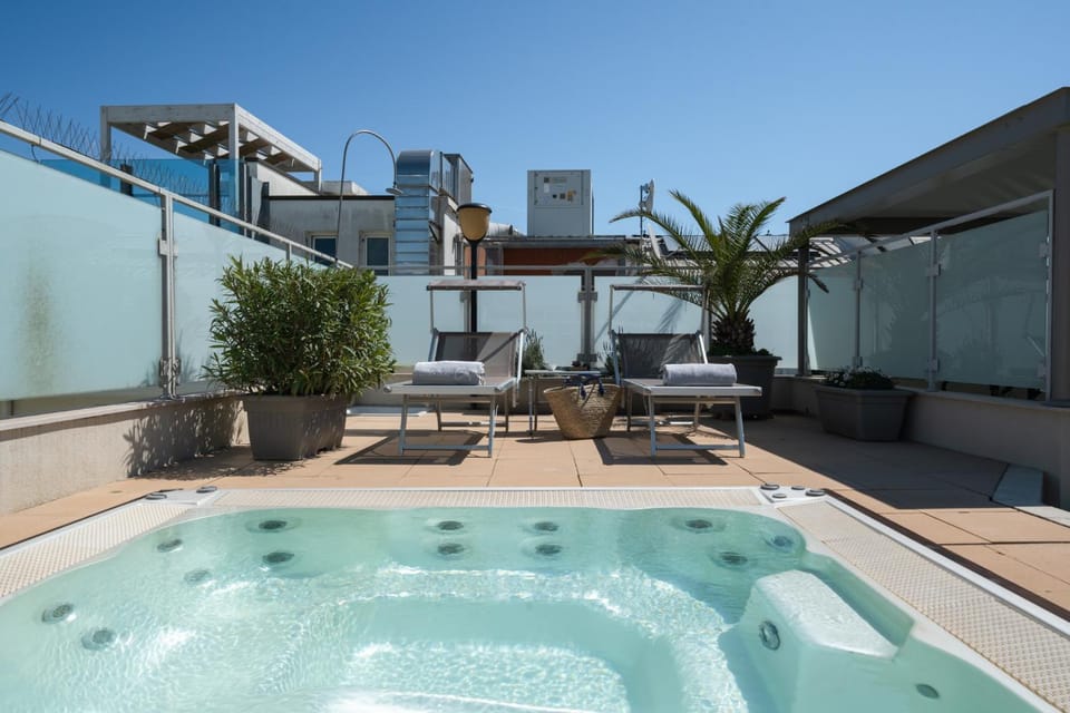 Hot Tub, Balcony/Terrace