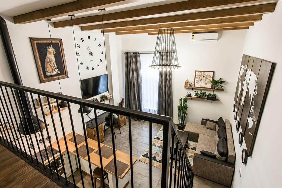 Kitchen or kitchenette, Living room
