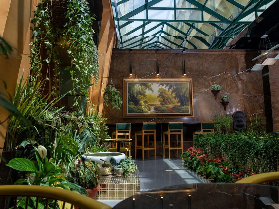 Restaurant/places to eat, Garden