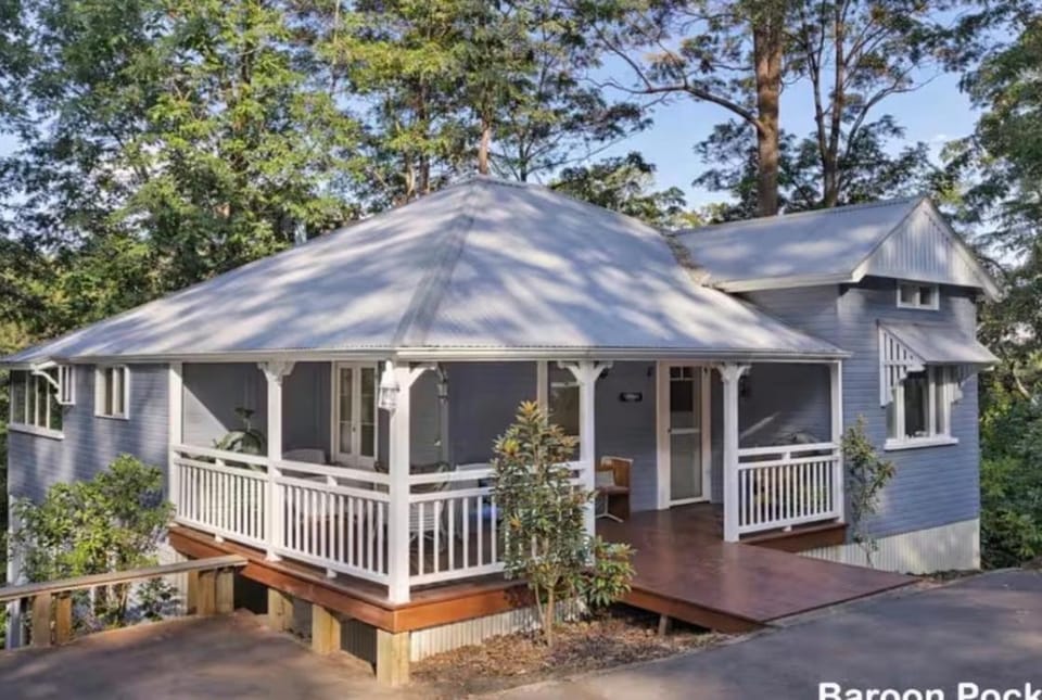 Addisons Baroon A Rainforest Retreat with Heated Plunge pool House in Montville