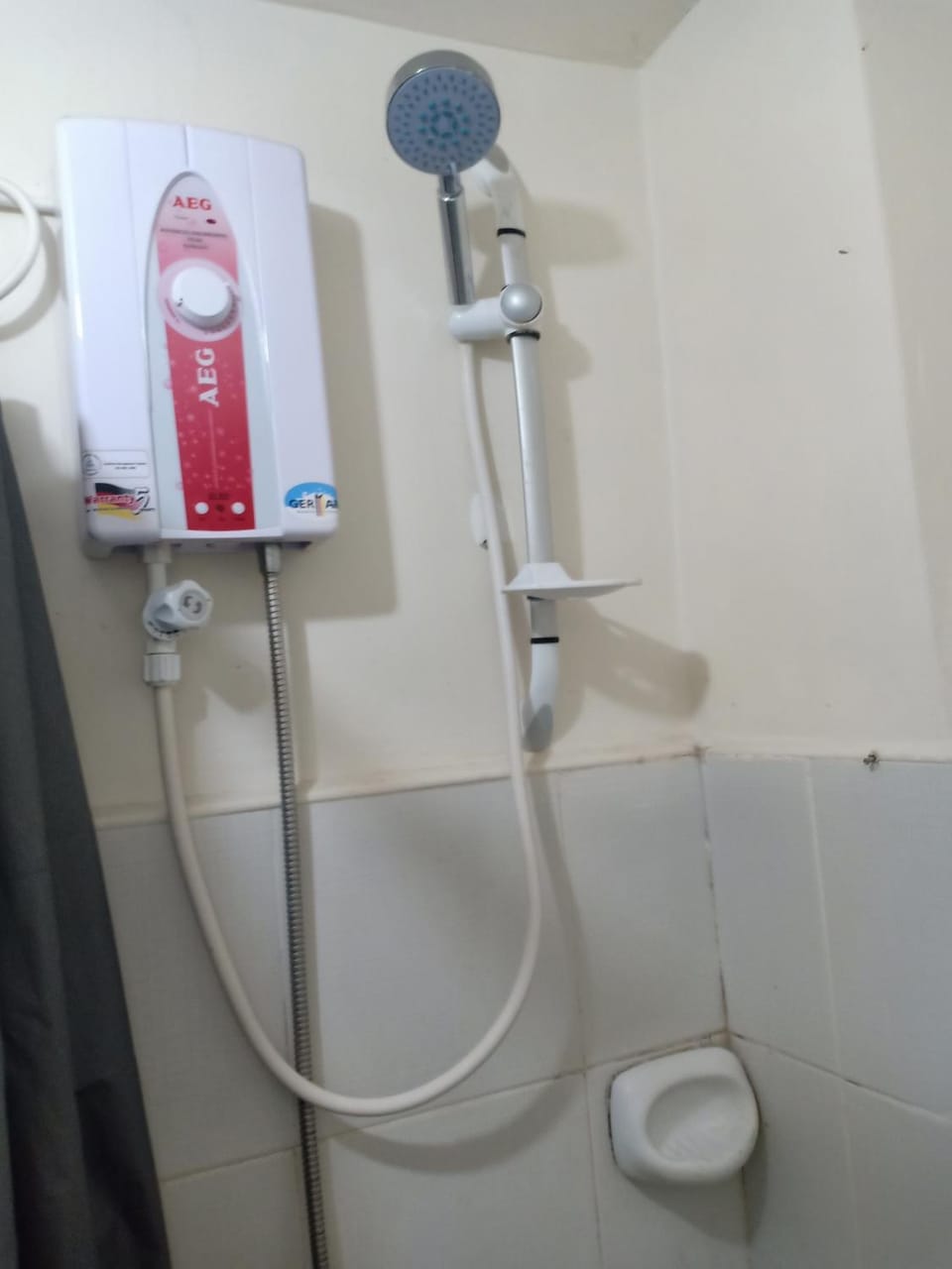 Kassel residence Mhavic Family room good for 5guest Apartment in Paranaque